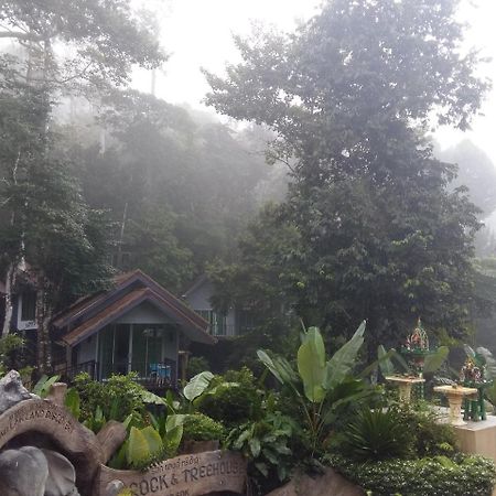 Rock And Tree House Resort Khao Sok National Park Exterior foto